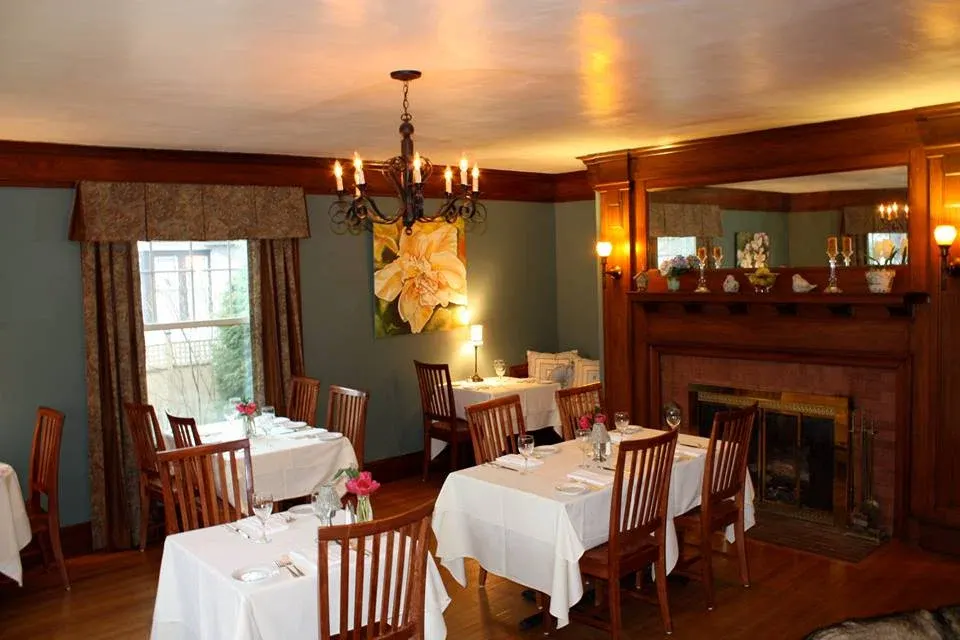 Oxford House Inn & Restaurant