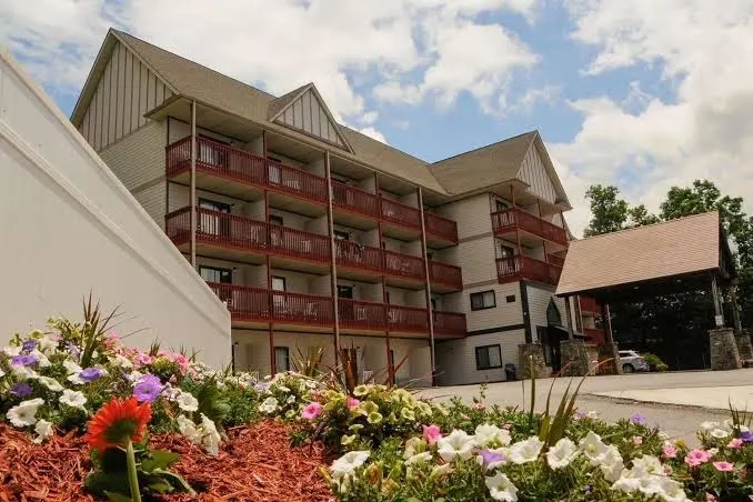 Super 8 Waynesville