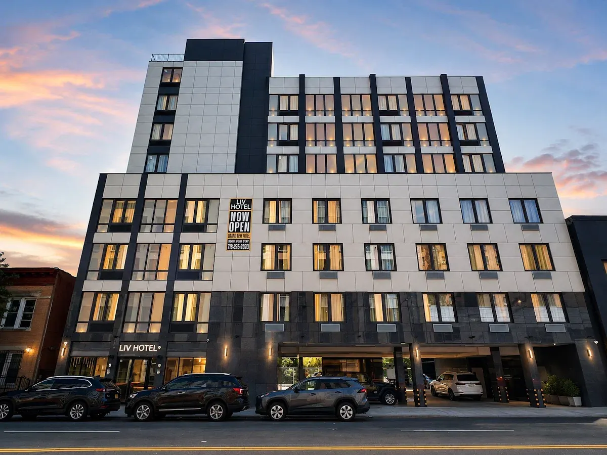 LIV Hotel Bronx - Newly Built