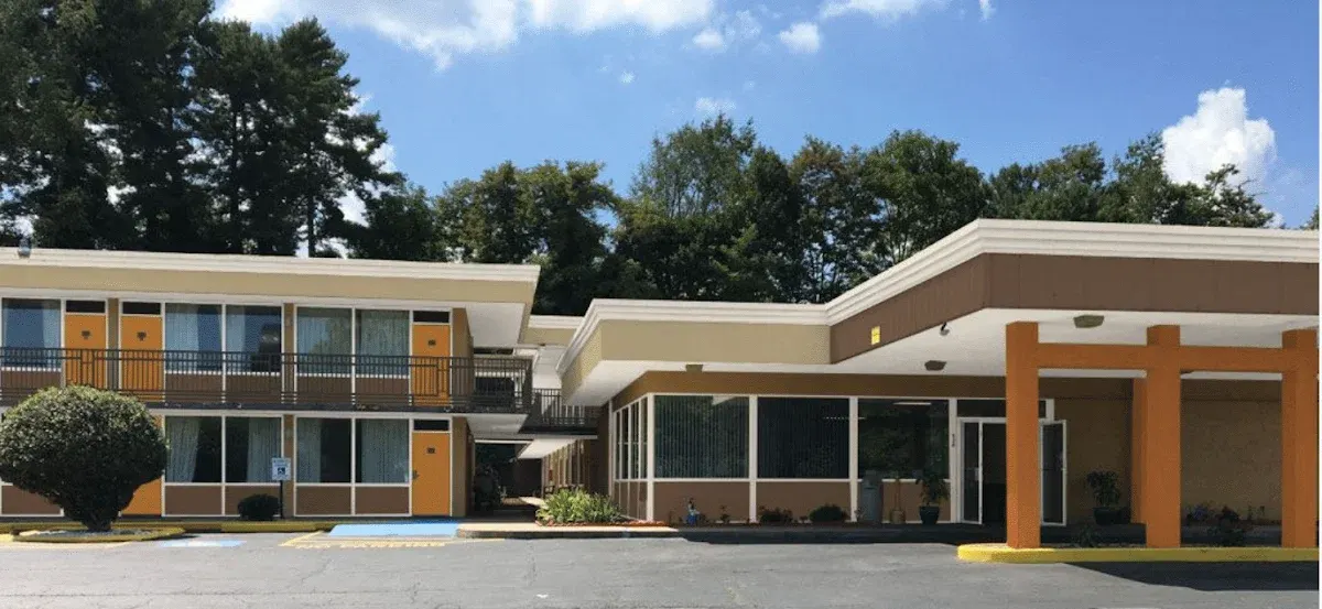 Bristol Parkway Inn