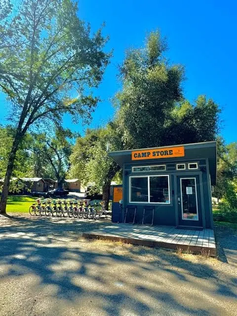 Sierra Meadows