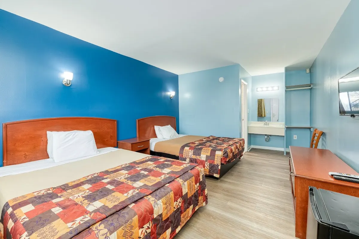 The SkyBreeze Inn