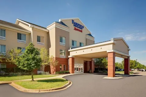 Fairfield by Marriott Inn & Suites Detroit Metro Airport Romulus