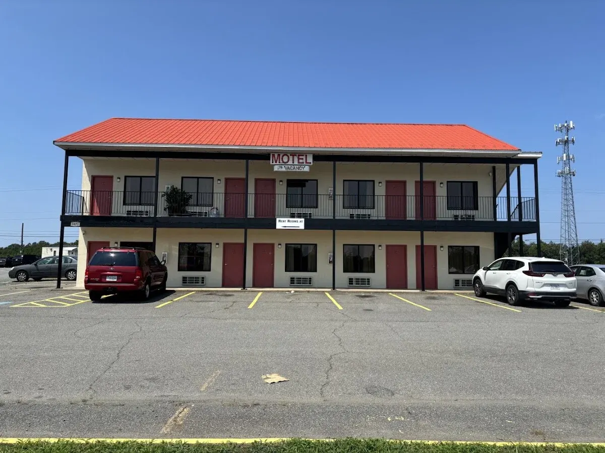 Trail Motel