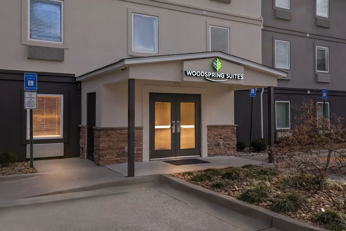WoodSpring Suites Atlanta Airport