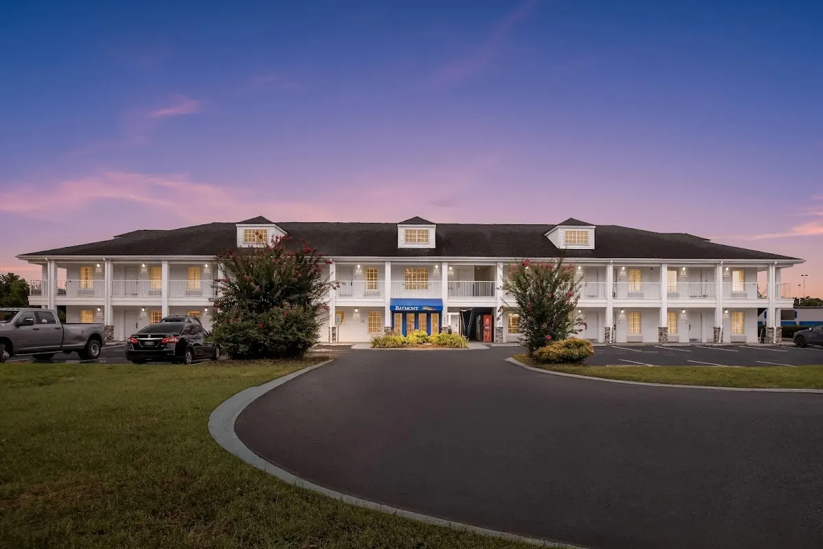 Baymont by Wyndham Forest City
