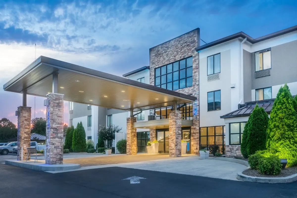 Holiday Inn Express & Suites Fort Payne, an IHG Hotel