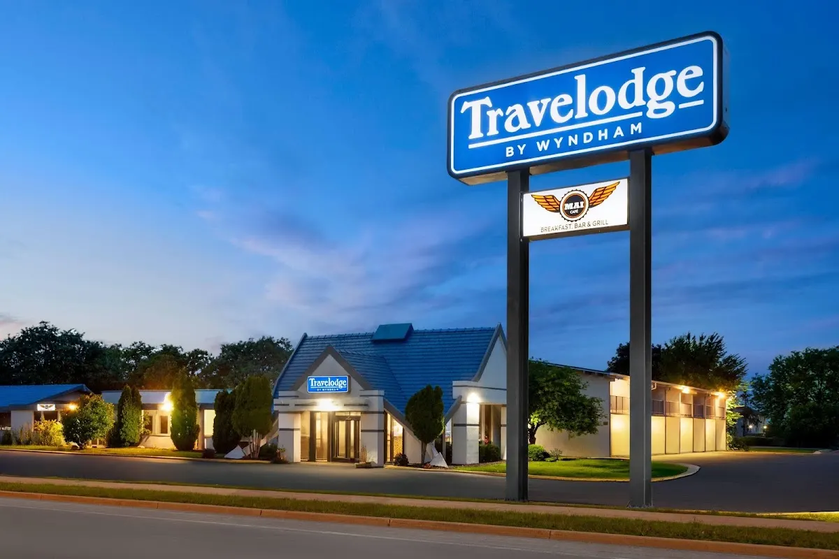 Travelodge by Wyndham Milwaukee