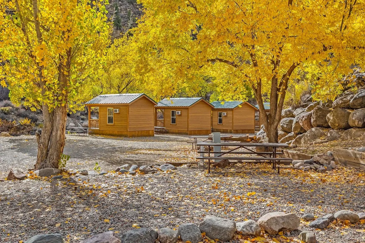 Glenwood Canyon Resort