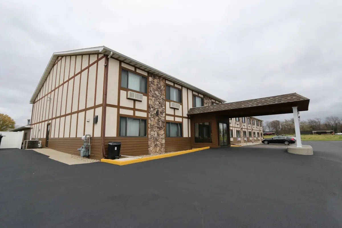 Sky Lodge Inn And Suites