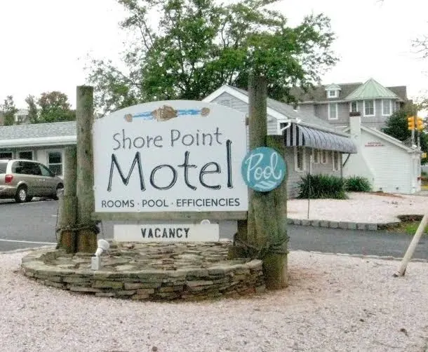 Shore Point Motel