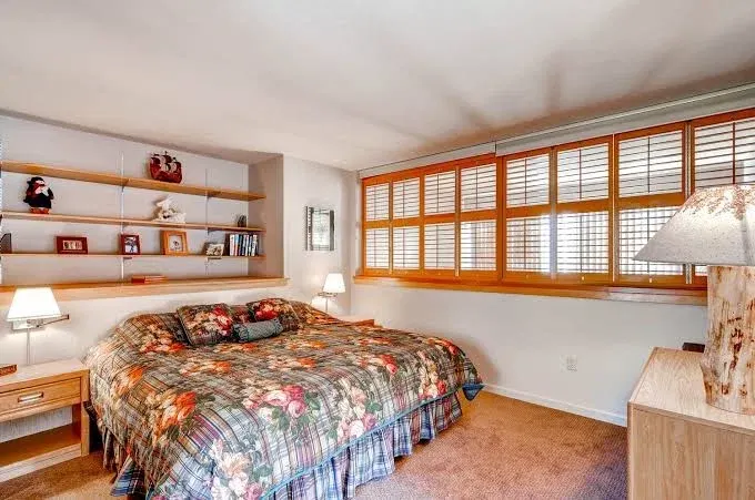 Aspen Ridge Condominiums
