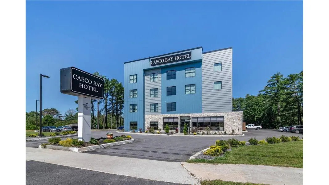Casco Bay Hotel Portland Airport - Maine Mall, an Ascend Collection Hotel
