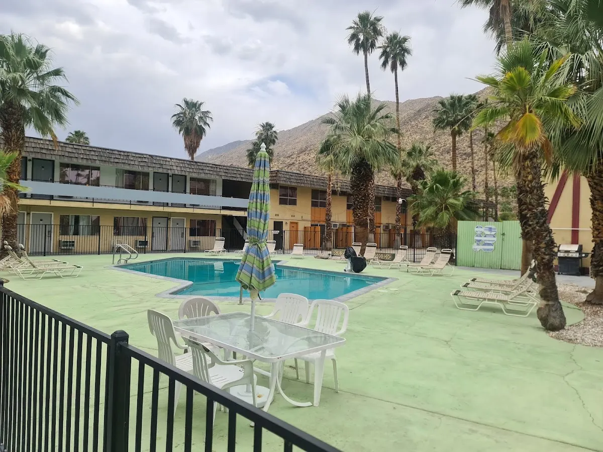 Desert Lodge Palm Springs