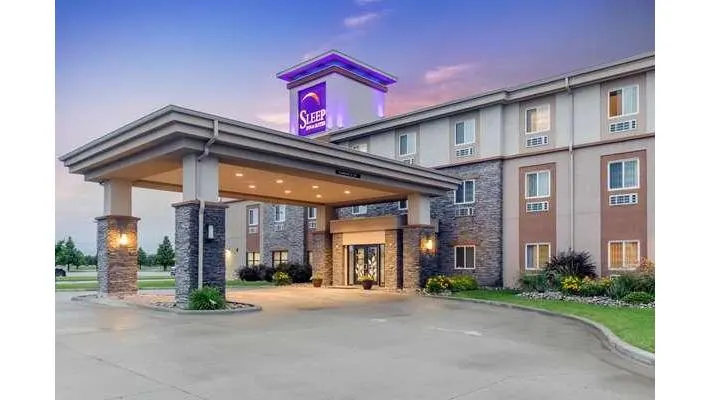 Sleep Inn & Suites Near Grand Forks Alerus Center