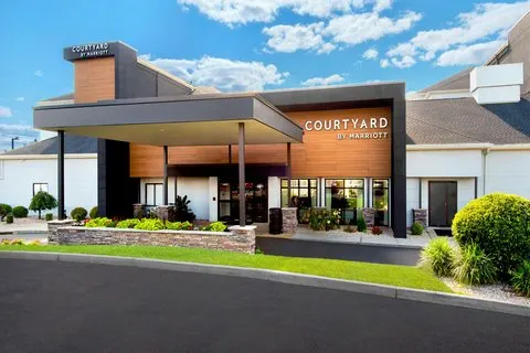 Courtyard by Marriott New Haven Orange/Milford