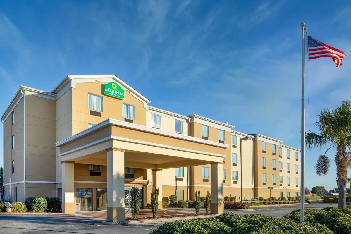 La Quinta Inn & Suites by Wyndham Warner Robins - Robins AFB