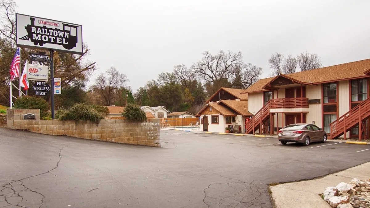 Jamestown Railtown Motel