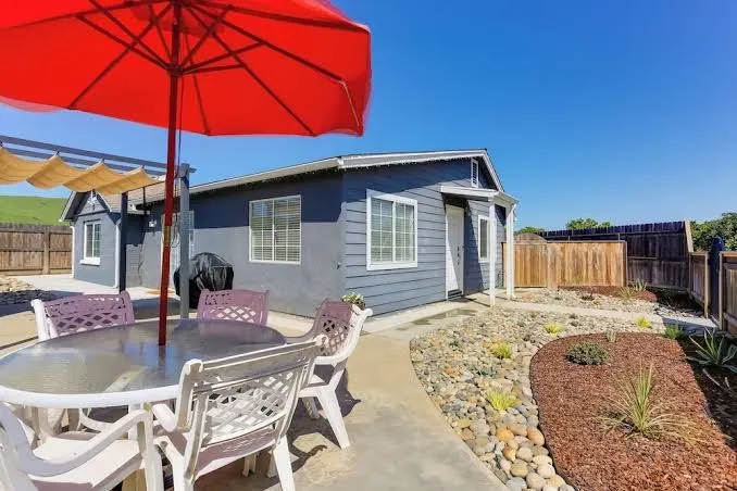Mtn-view Home w/ Patio & Grill in Woodlake