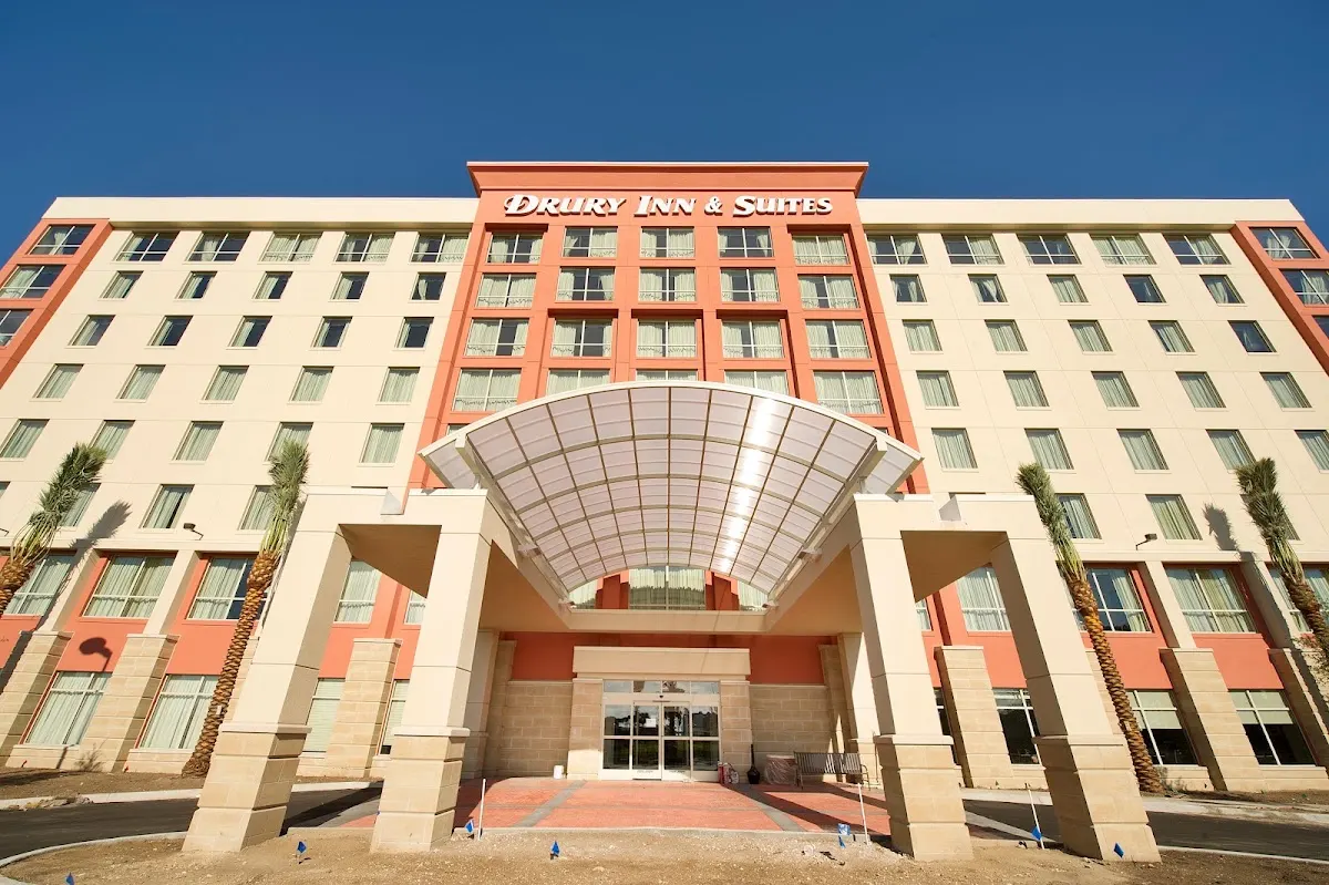 Drury Inn & Suites near Universal Orlando Resort