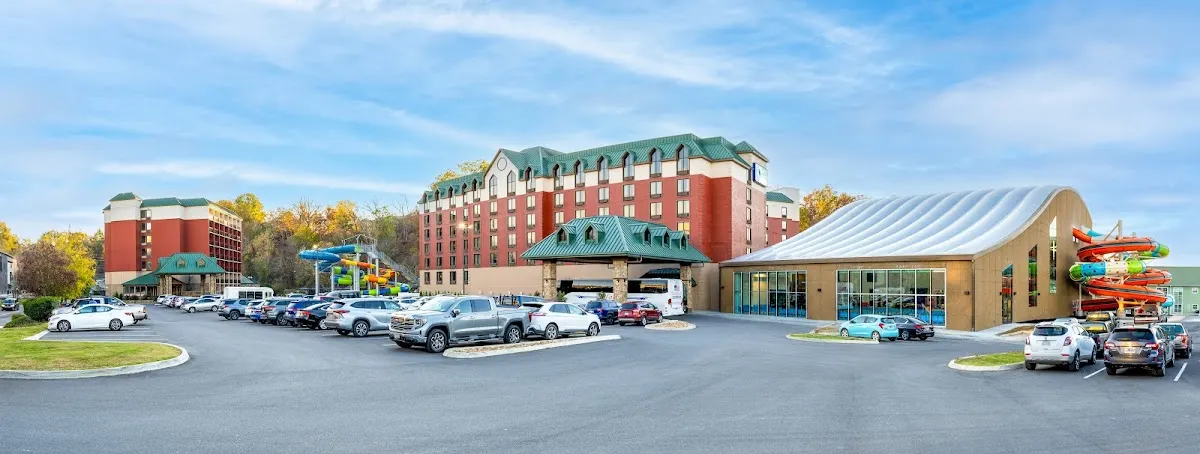 Country Cascades Waterpark Resort