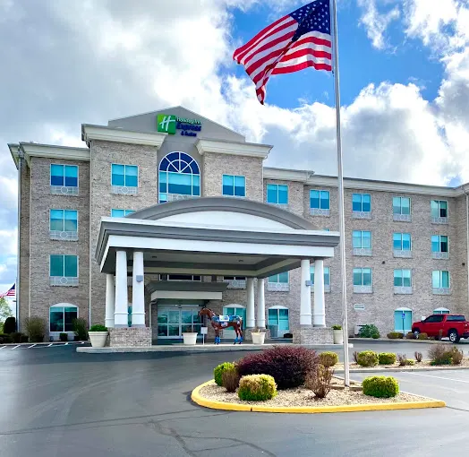 Holiday Inn Express & Suites - Somerset Central