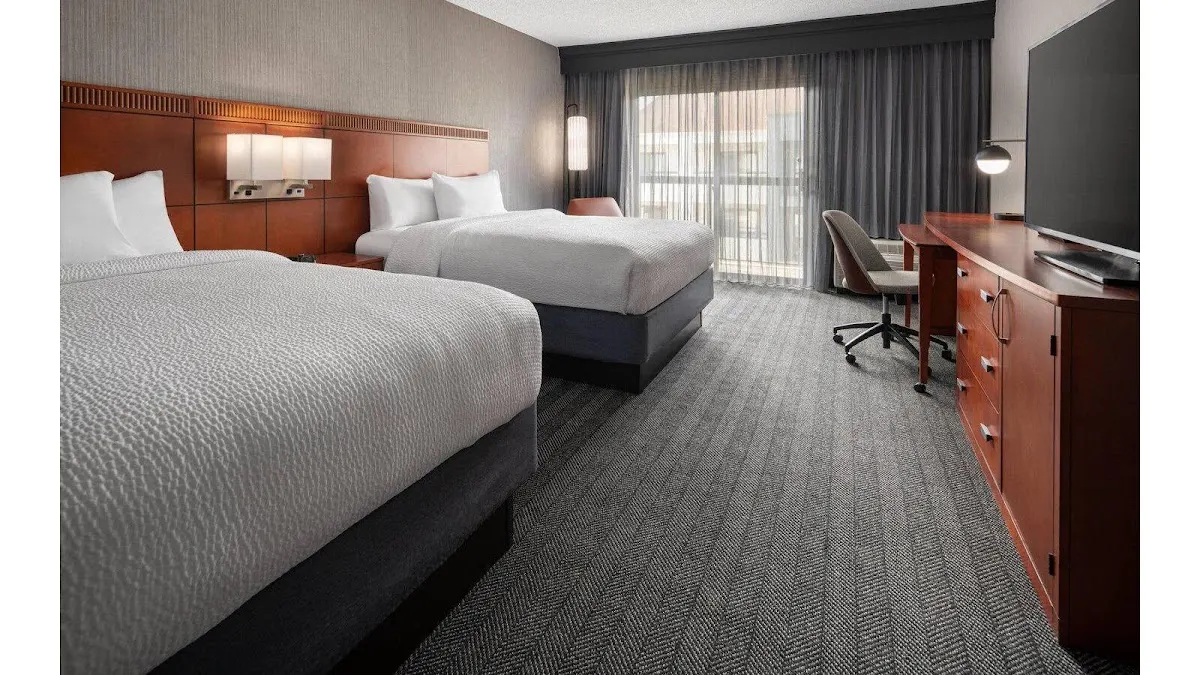 Courtyard by Marriott Seattle Southcenter