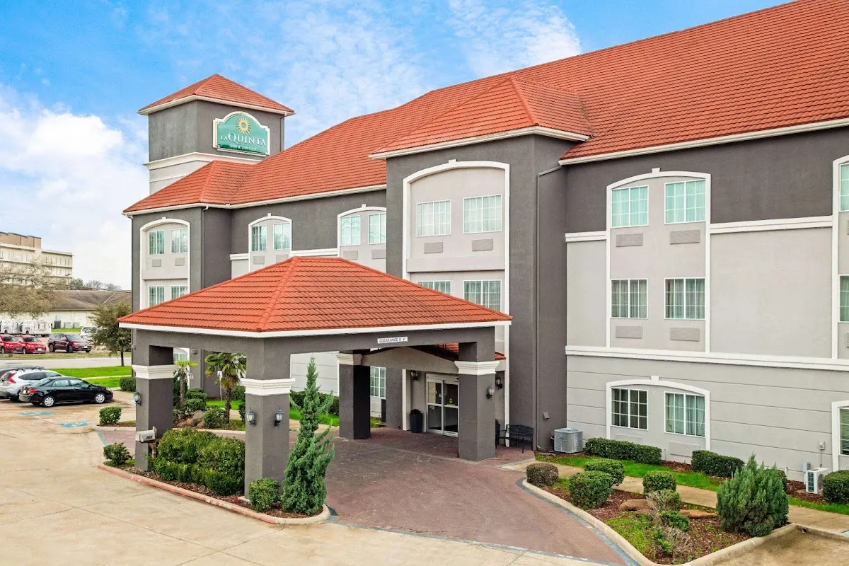 La Quinta Inn & Suites by Wyndham Cleburne