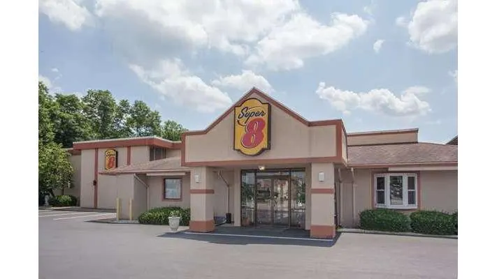 Super 8 by Wyndham Carlisle North