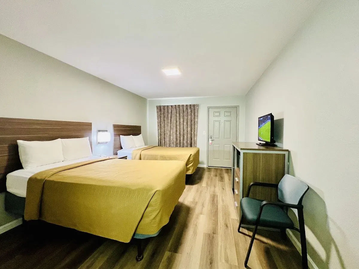 Suite 16 Motel