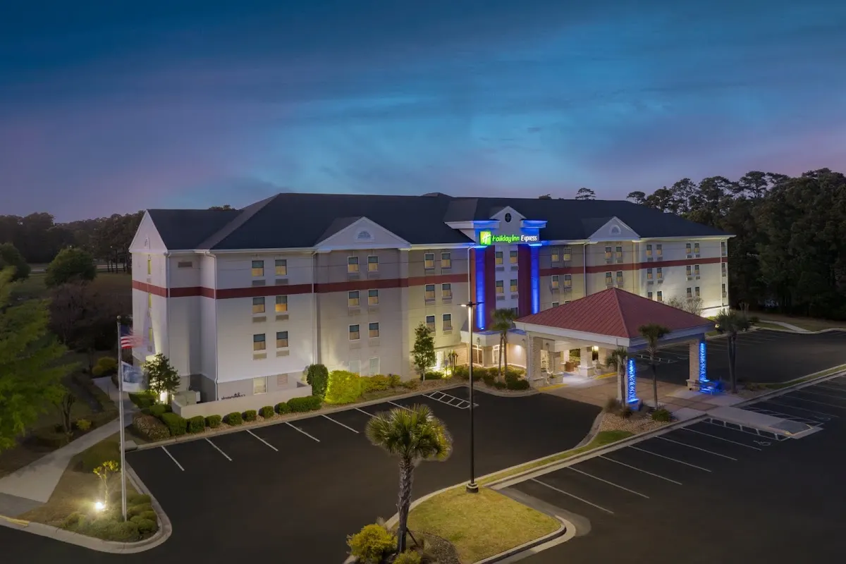Holiday Inn Express Myrtle Beach-Broadway@The Beach by IHG