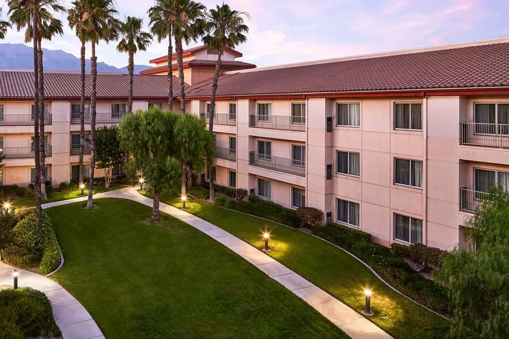 DoubleTree by Hilton Hotel Ontario Airport