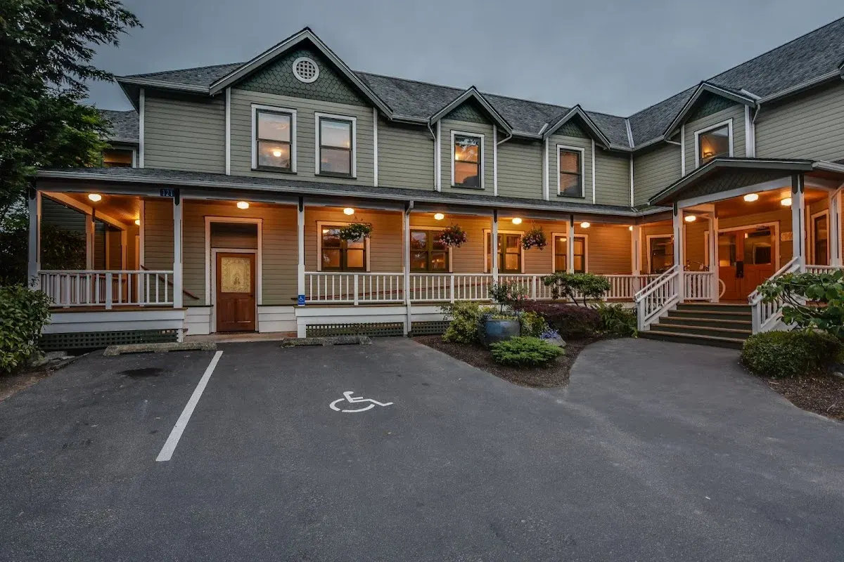 Wild Iris Inn