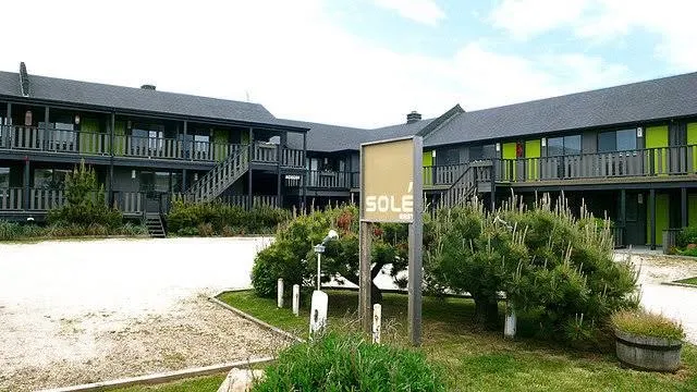 Solé Beach