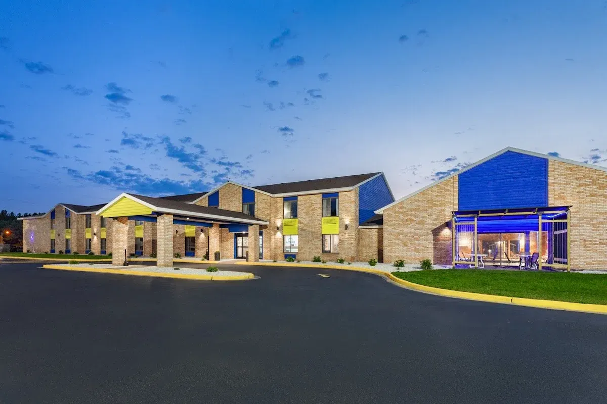 Days Inn by Wyndham Eagle River