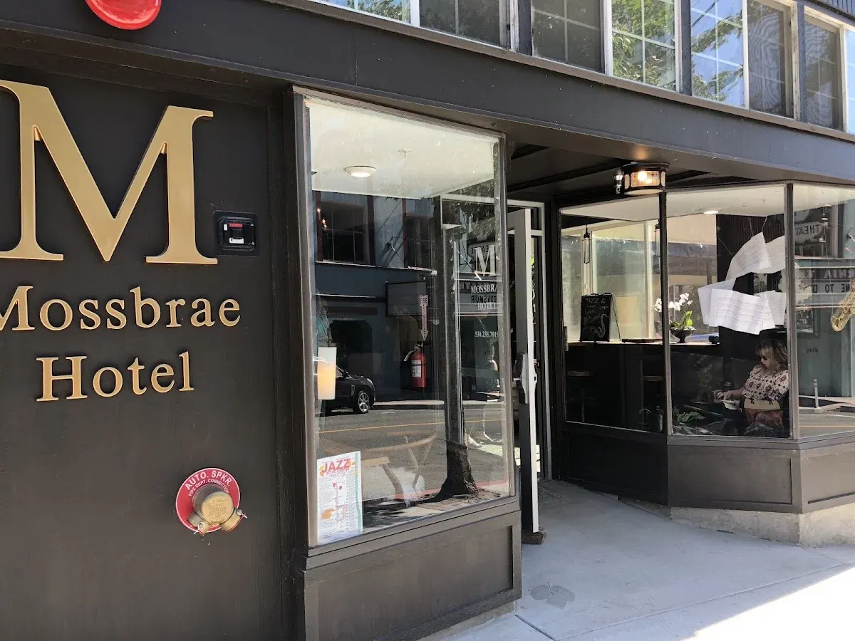 Mossbrae Hotel