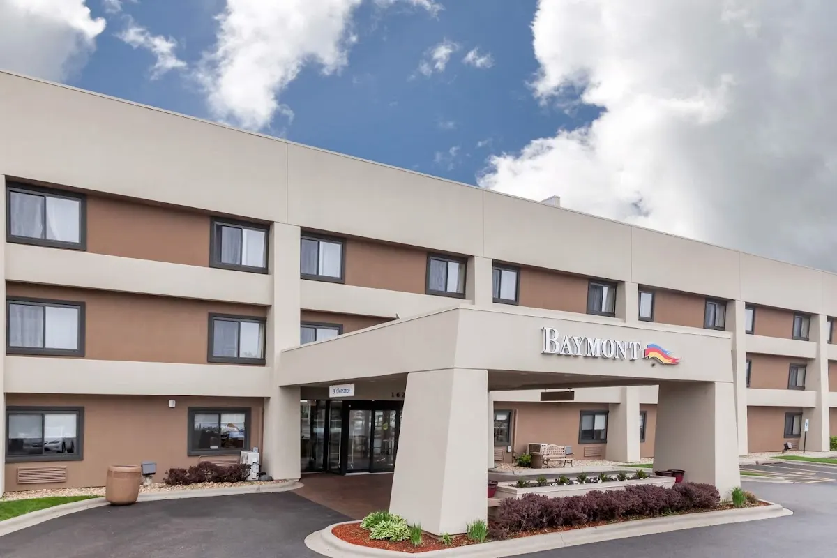 Baymont by Wyndham Glenview