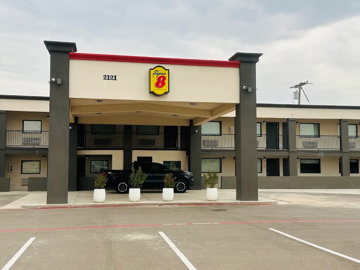 Super 8 by Wyndham Lubbock Airport