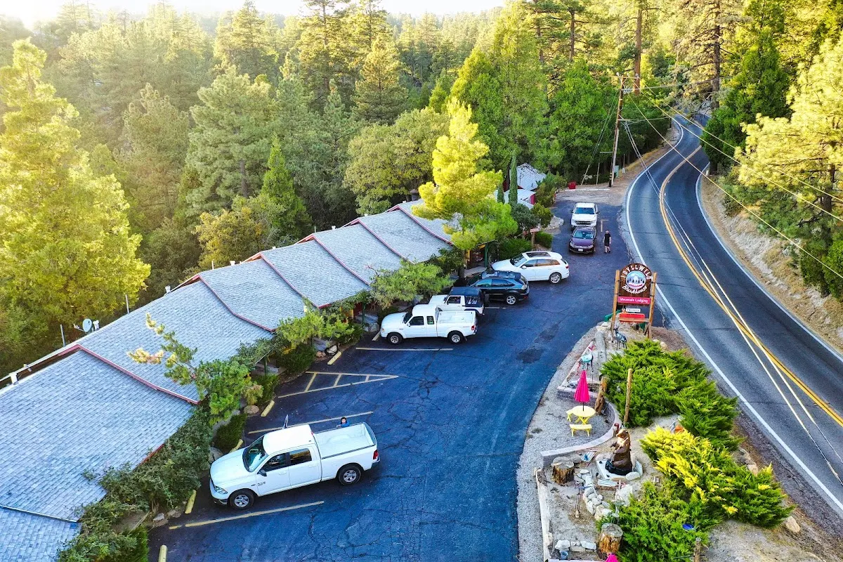 Idyllwild Bunkhouse