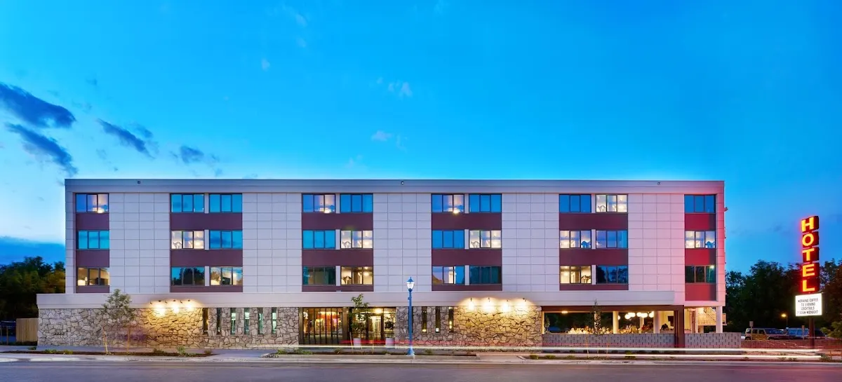 The All Inn Hotel
