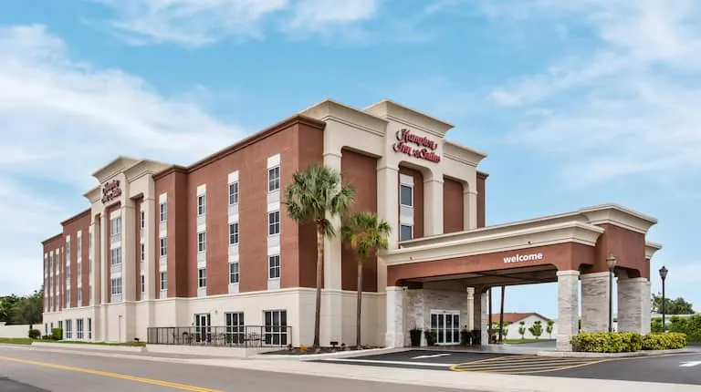 Hampton Inn & Suites - Cape Coral/Fort Myers Area, FL