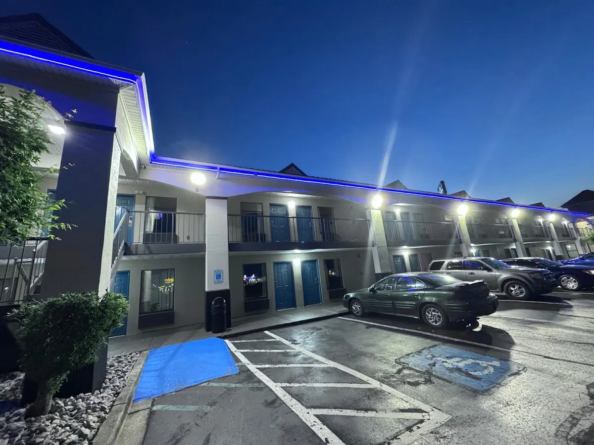Florence Inn and Suites