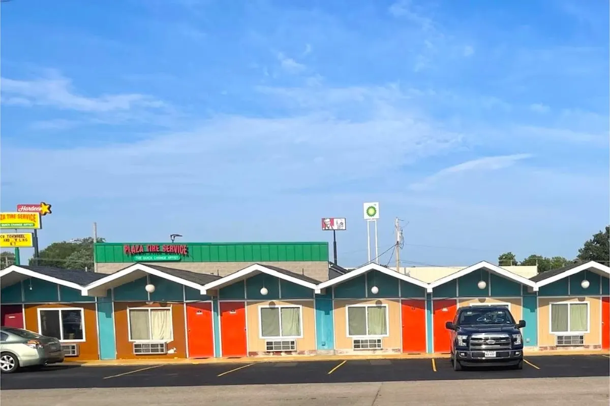 Gray Plaza Motel Benton Rend Lake I-57