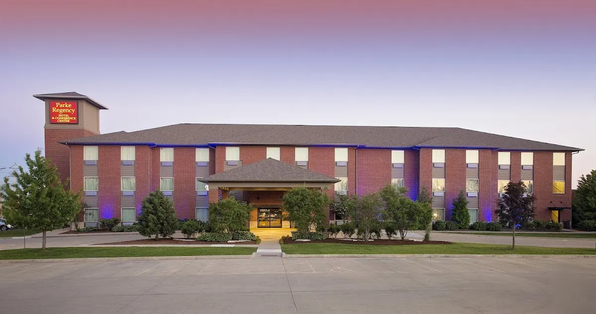 Parke Regency Hotel & Conference Center