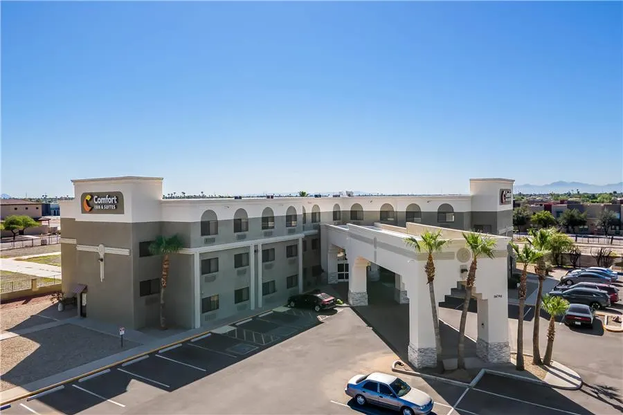 Comfort Inn & Suites Surprise Near Sun City West