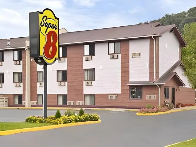 Super 8 by Wyndham Bath Hammondsport Area