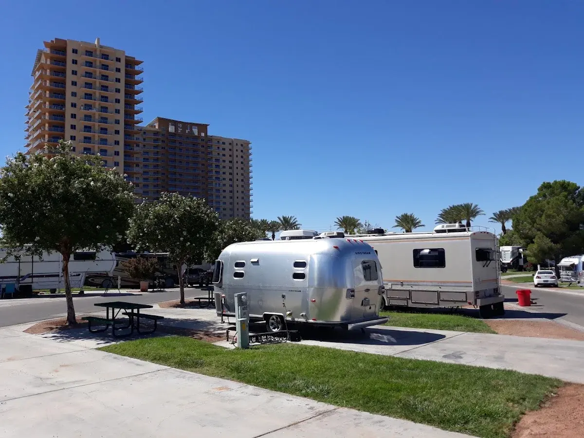 Oasis Las Vegas RV Resort
