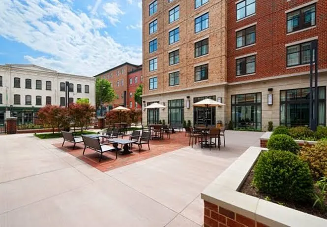 Courtyard by Marriott Richmond Downtown