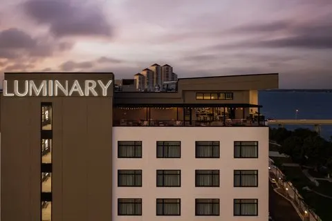 Luminary Hotel & Co., Autograph Collection