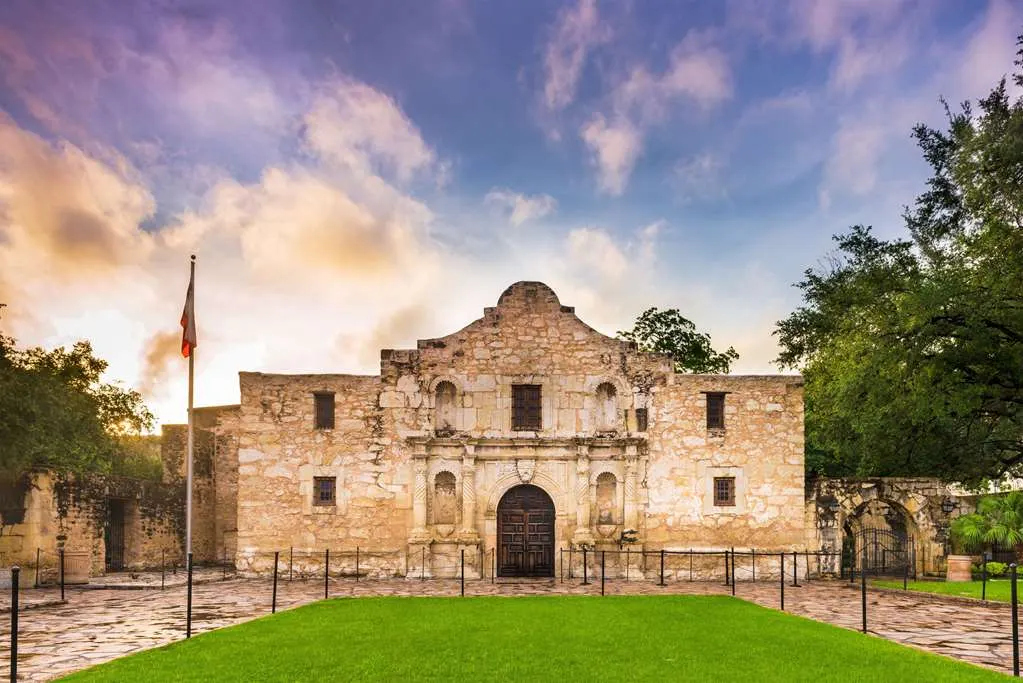 The Emily Morgan San Antonio - a DoubleTree by Hilton Hotel
